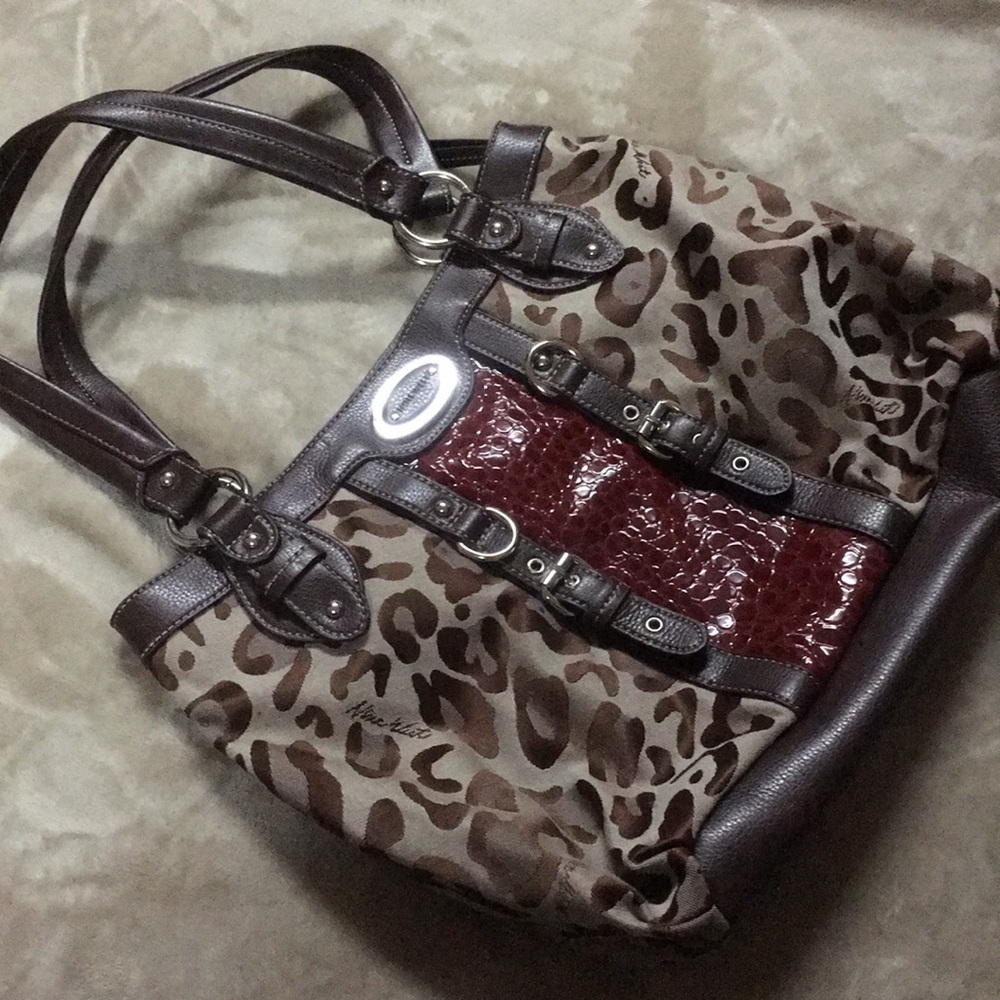 Nine West purse